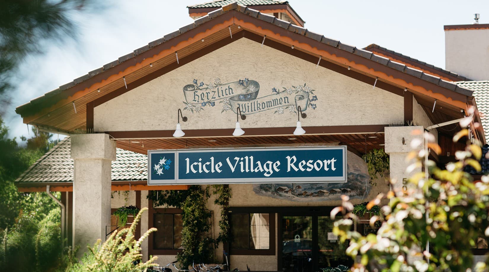 Leavenworth WA Hotels | Icicle Village Resort | Leavenworth Hotel